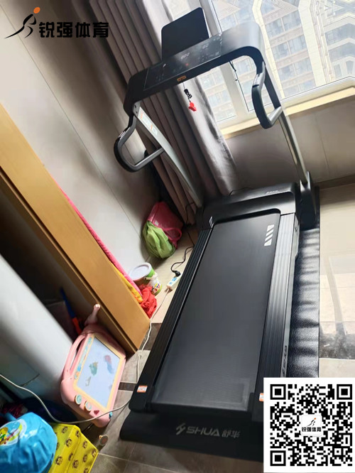 某小区业主选购的舒华乐动在线注册-乐动中国
